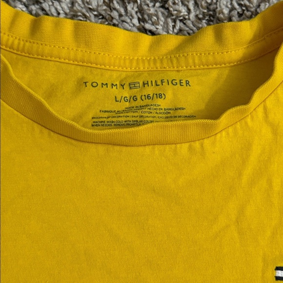 Tommy Hilfiger Short Sleeve for Boys - Picture 2 of 3